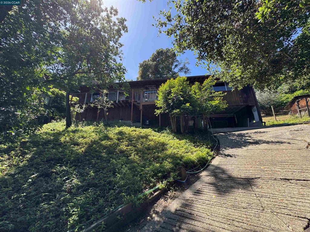 3357 Ridge Road Rd