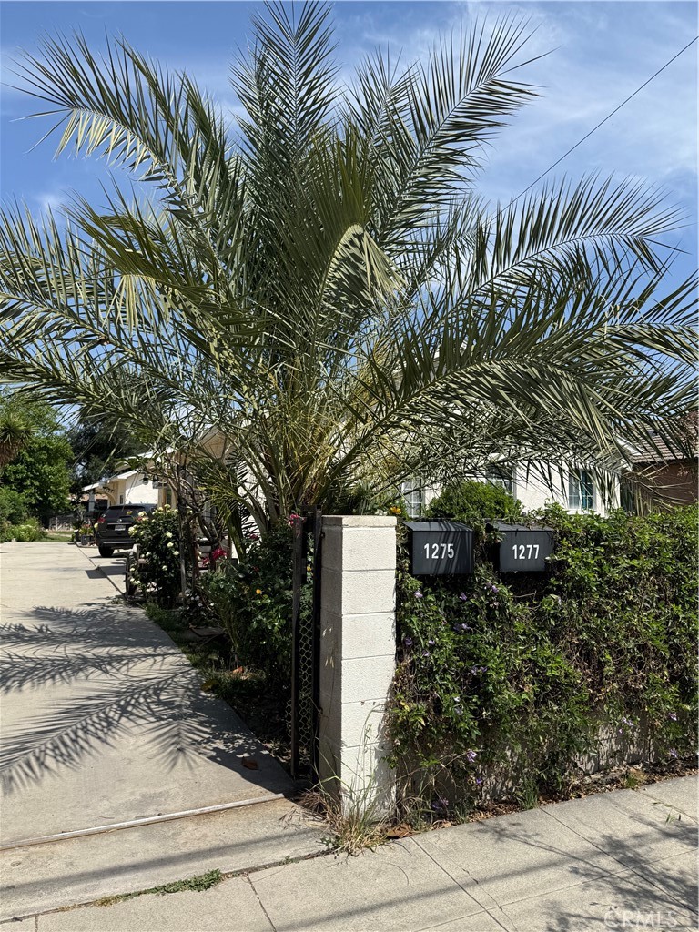 Investor Alert! High-Yield Duplex on Huge 10,000 Sq Ft Lot!
Turnkey duplex generating $4,150/month in rental income with low annual expenses of just $5,886, delivering a 7.26% cap rate at the $599,000 asking price. Both 2 bed / 1 bath units were remodeled within the last 3 years and feature separate meters, indoor laundry, and private garages. The large lot offers potential to add units or ADUs (buyer to verify), plus space for truck/vehicle storage — ideal for contractors or tenants with work vehicles. Gated property with private yards and driveway parking. Great cash flow now, with future upside. Perfect for buy-and-hold investors or 1031 exchange buyers. Don’t miss this income-producing opportunity in a strong rental market!