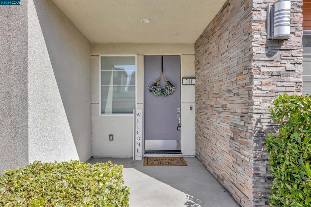 HAYWARD - Residential