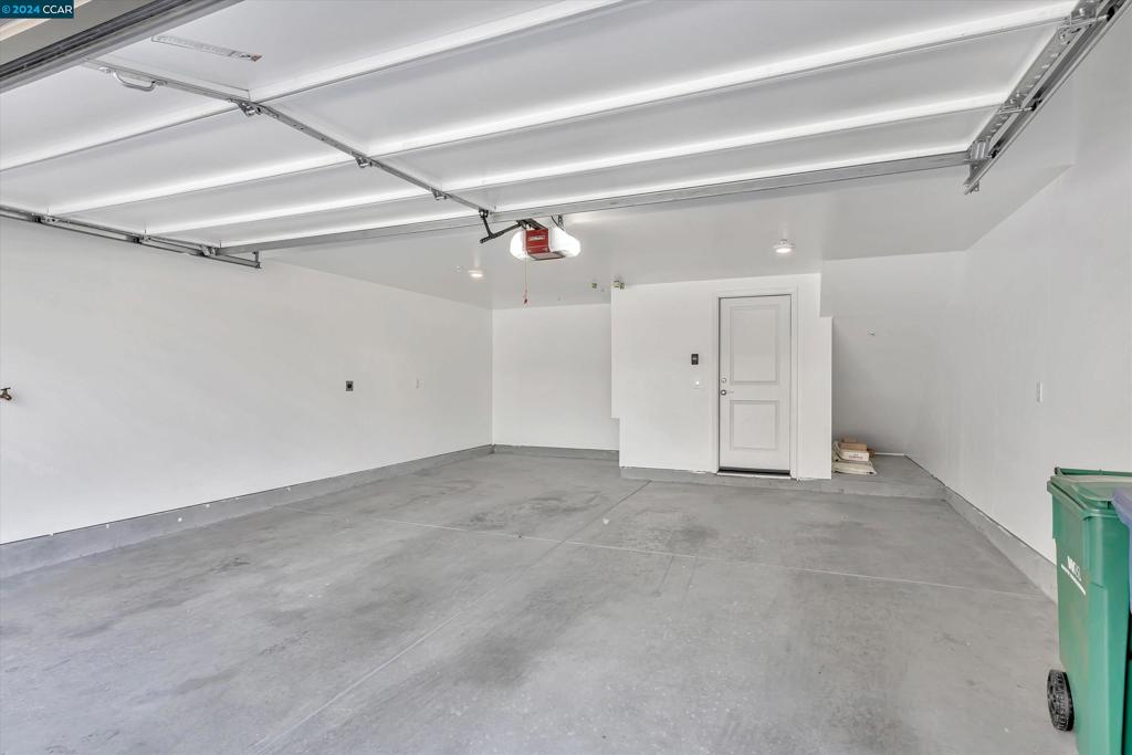 HAYWARD - Residential