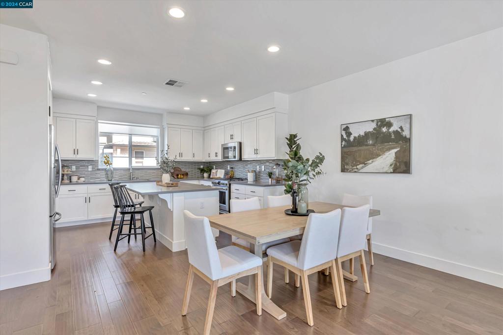 HAYWARD - Residential