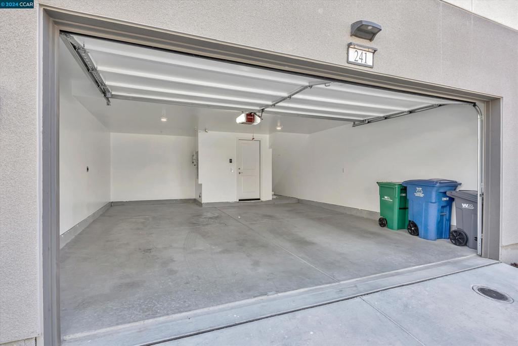 HAYWARD - Residential