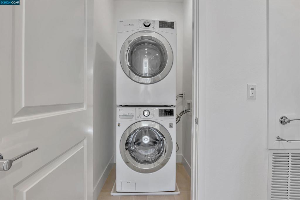 HAYWARD - Residential