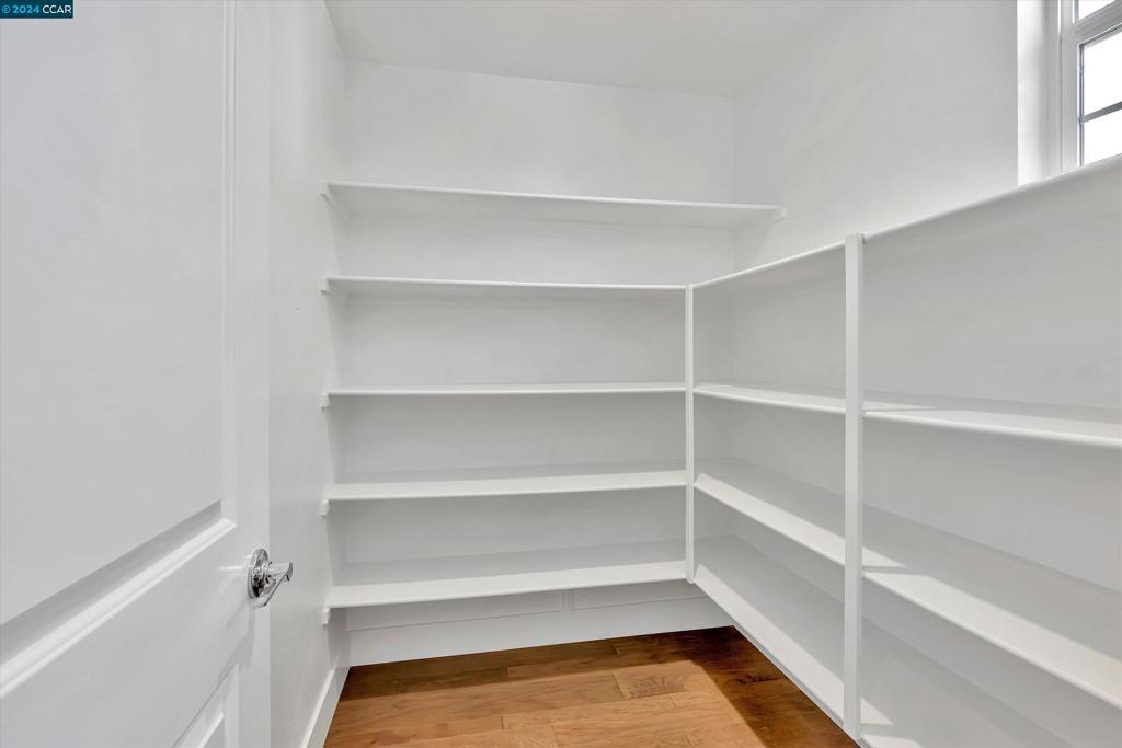 HAYWARD - Residential