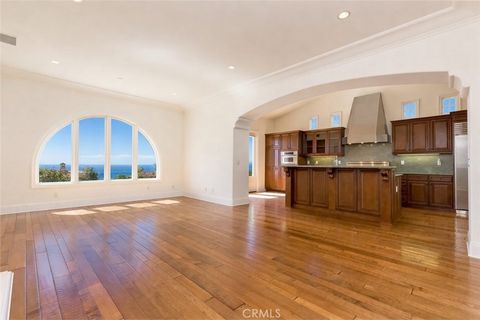 Photo of 30 Surfspray Bluff Blf, Newport Coast, CA 92657 (MLS # NP25239328)