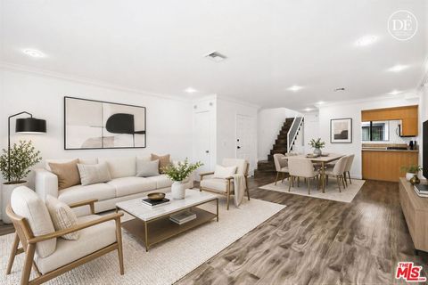 Photo of 345 W Acacia Avenue #16, Glendale, CA 91204 (MLS # 26783545)