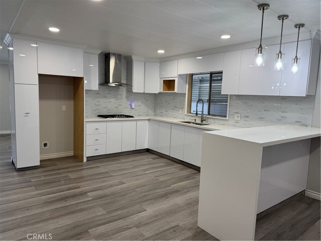 9530 Alondra Boulevard 56