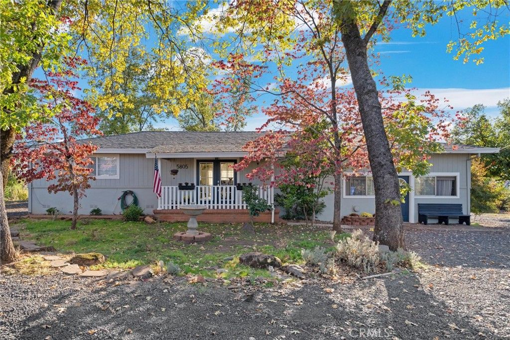 Photo of 5805 Gradley Ln, Paradise, CA 95969 (MLS # SN25243688)