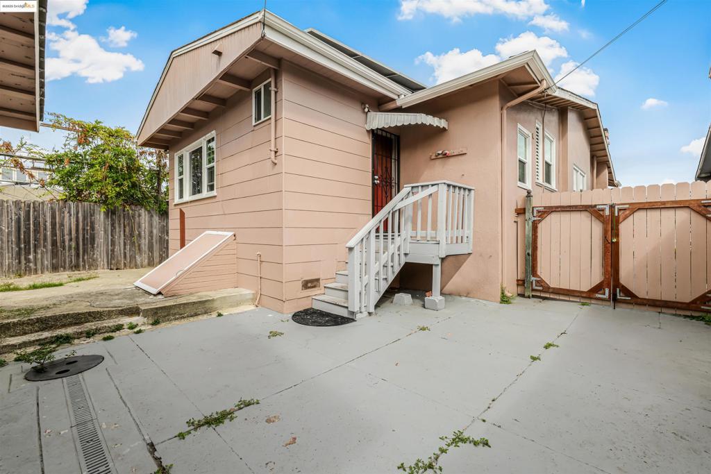 GOLDEN GATE - Residential