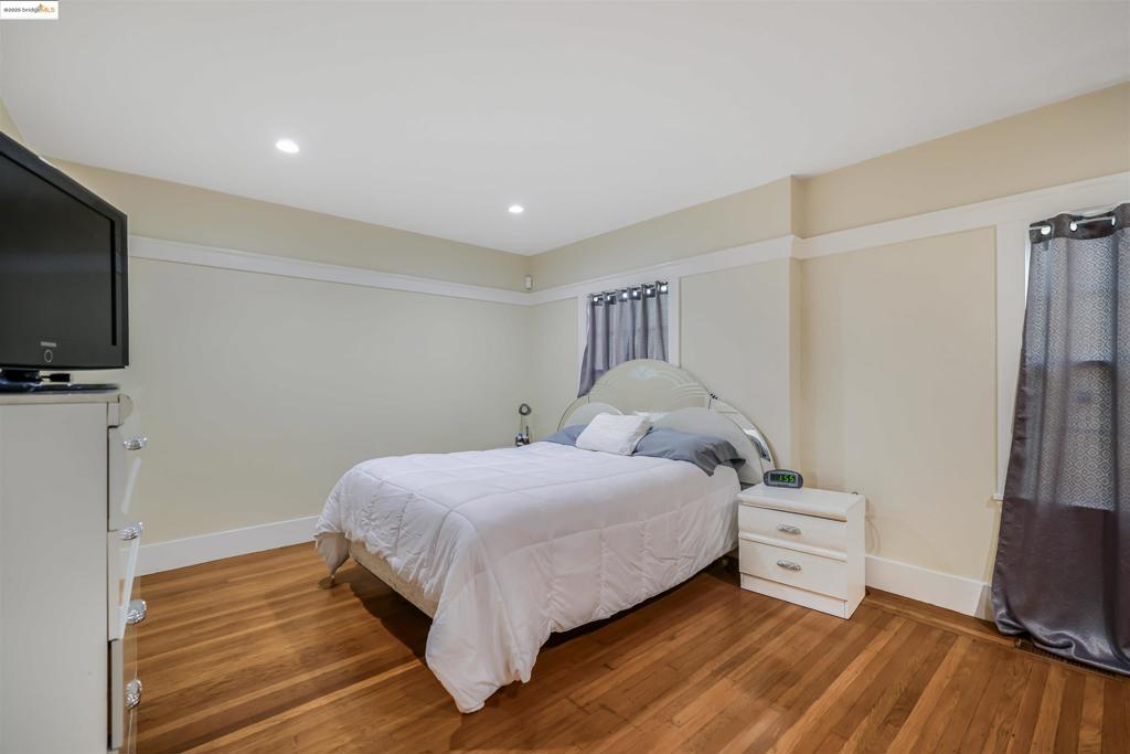 GOLDEN GATE - Residential