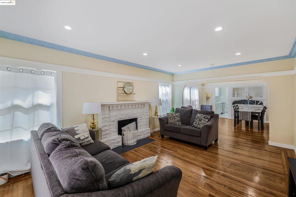 GOLDEN GATE - Residential