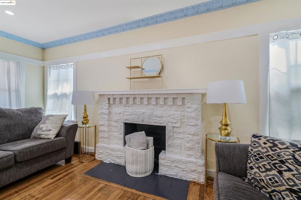 GOLDEN GATE - Residential
