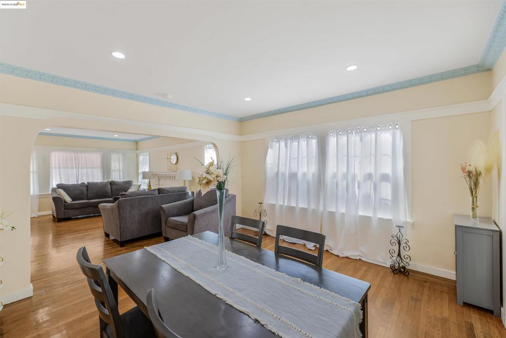 GOLDEN GATE - Residential