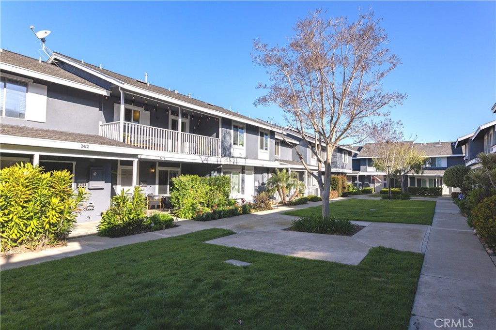 Beautifully upgraded Monticello Townhome. MOVE IN READY. Loads of upgrades. Central AC, Smooth ceilings with canned lighting. Upgraded windows. Remodeled bathrooms. Direct garage access through the patio. EV charging outlet. Close to all Costa Mesa has to offer. OC Fair, Performing Arts, Beach, John Wayne airport and World class shopping. Summer is waiting at the community pool and Spa. Come take a look at this Gem.