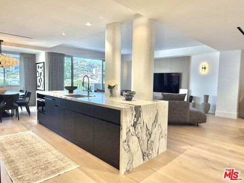 Photo of 818 N Doheny Drive #901, West Hollywood, CA 90069 (MLS # 26659679)