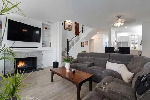 MLS: OC26044777