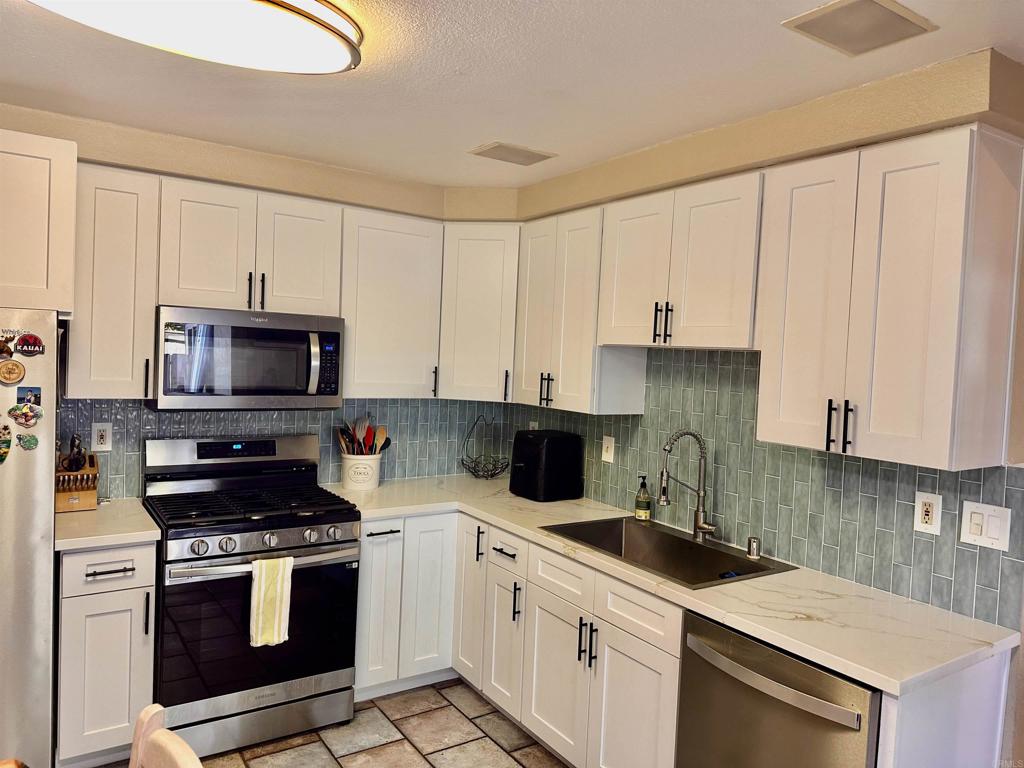 Properties 1 10862 Caravelle Place