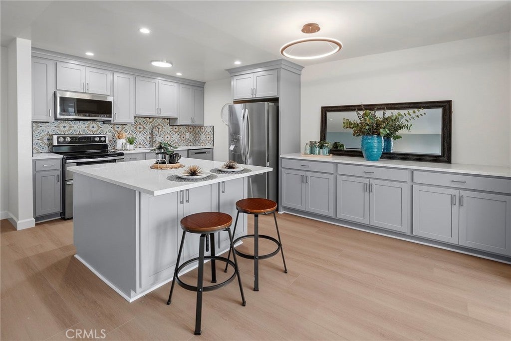 611 S Prospect Avenue 103