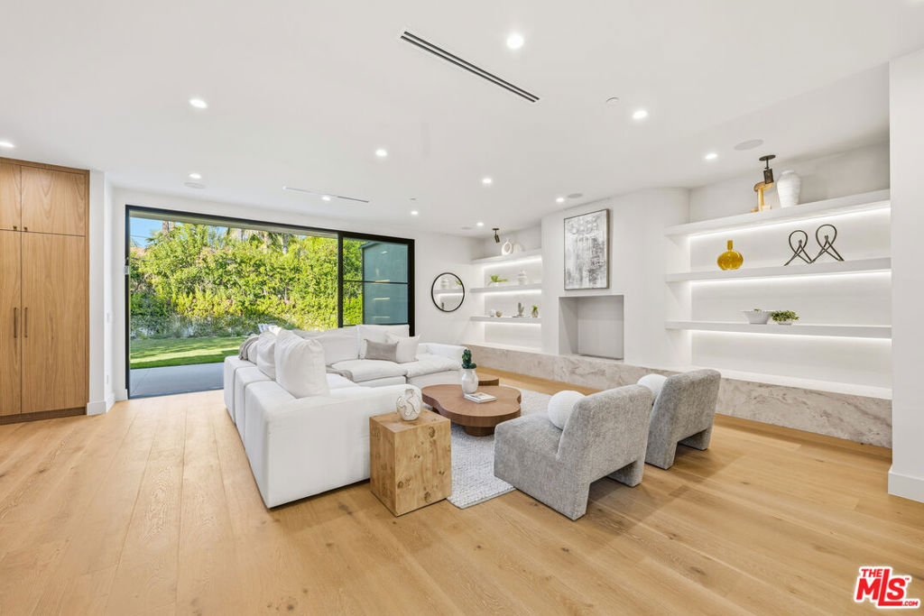 16643 Addison Street