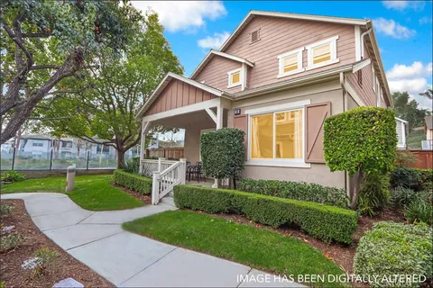 10 Bluff Cove Dr, Aliso Viejo, CA 92656 - MLS#: OC25279497