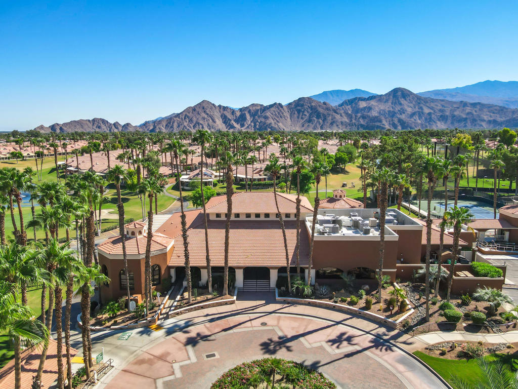 Oasis Country Club - Residential
