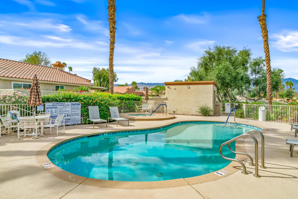 Oasis Country Club - Residential