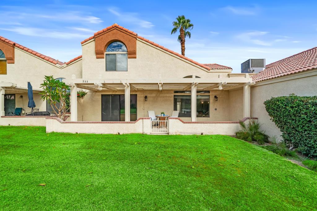 Oasis Country Club - Residential