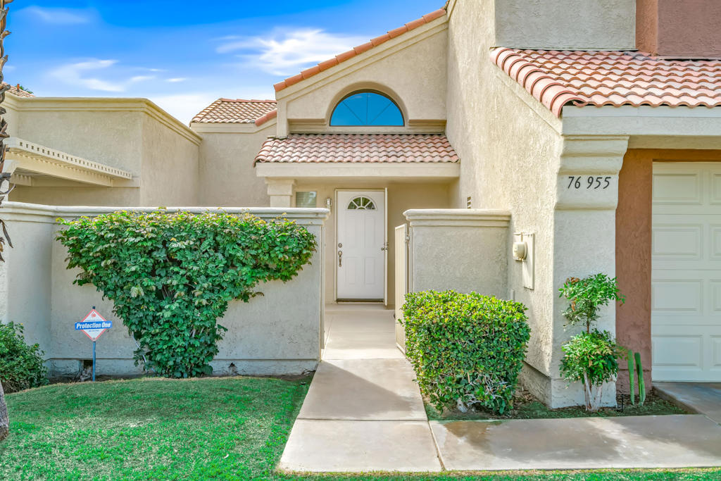 Oasis Country Club - Residential