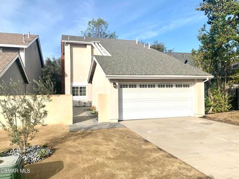 Photo of 30725 Mainmast Drive, Agoura Hills, CA 91301 (MLS # 226003184)
