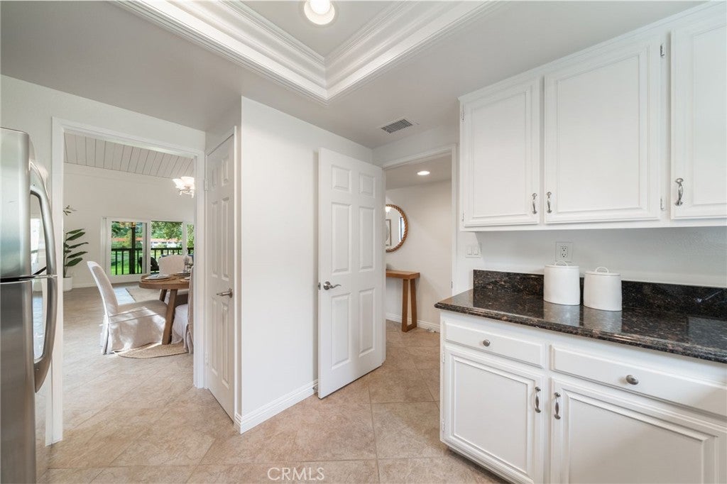 31407 E Nine Drive 74G