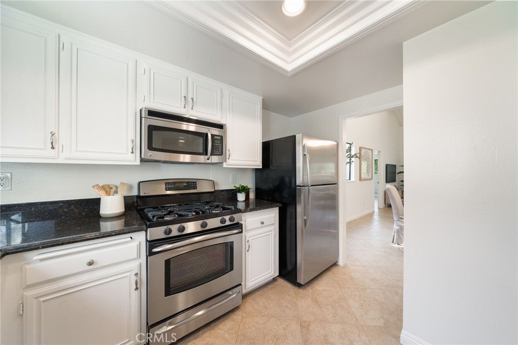 31407 E Nine Drive 74G