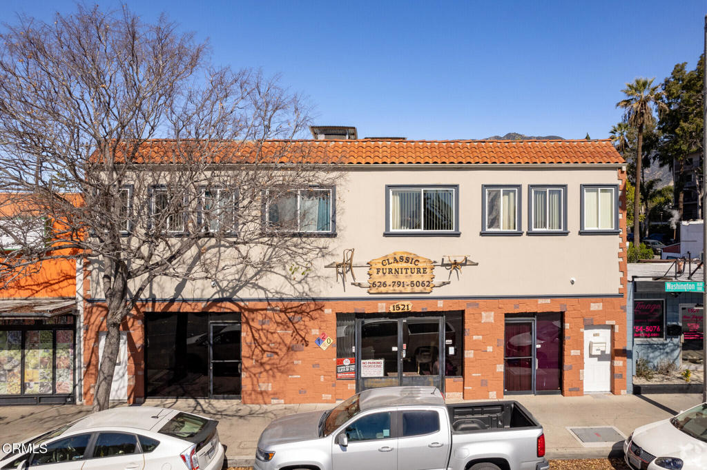 Properties 2 1517 E Washington Boulevard