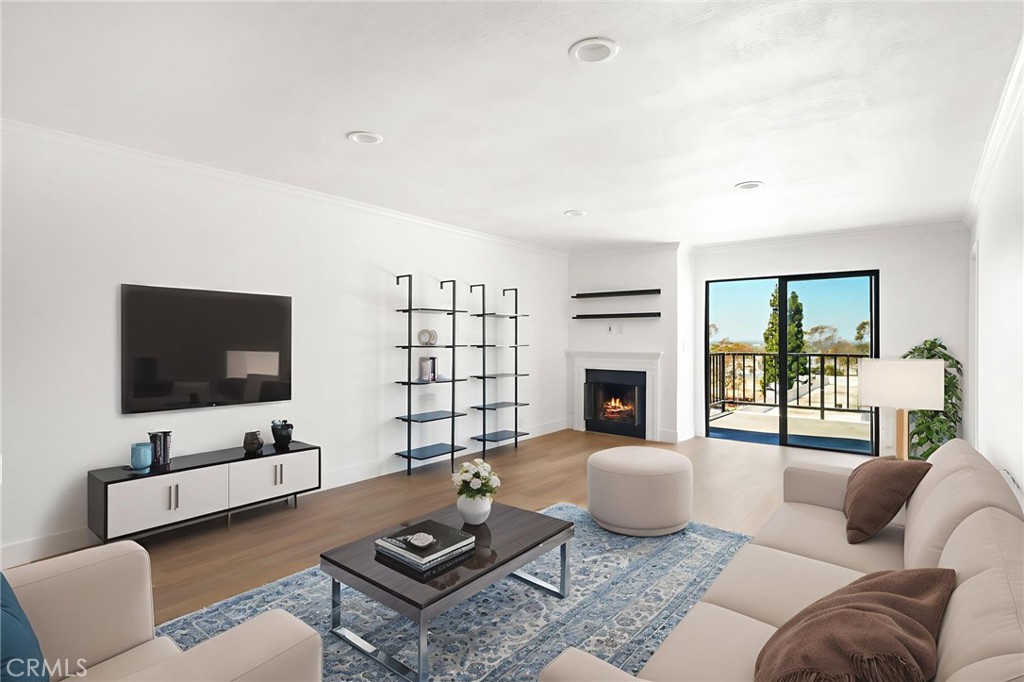 2599 Walnut Avenue 330