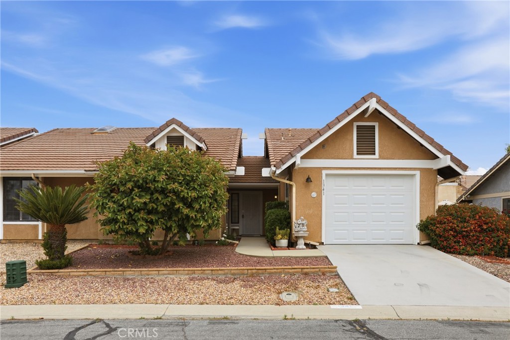 1341 Yorktown Circle
