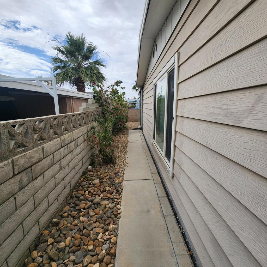 Palm Desert Greens - Manufactured In Park