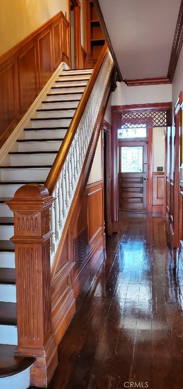 495 E Collins Avenue