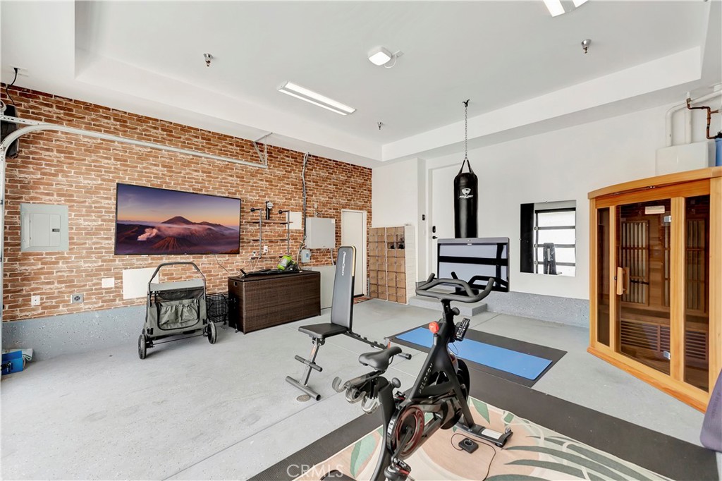 Oldtown HB/State Streets - Residential