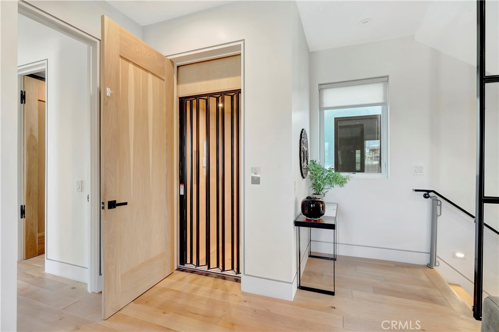 Oldtown HB/State Streets - Residential