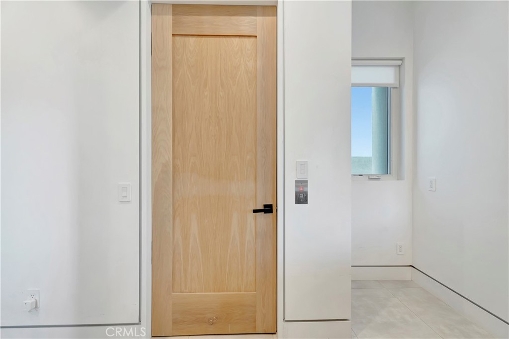 Oldtown HB/State Streets - Residential