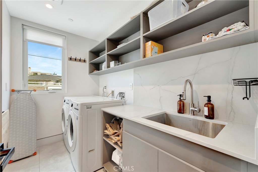Oldtown HB/State Streets - Residential