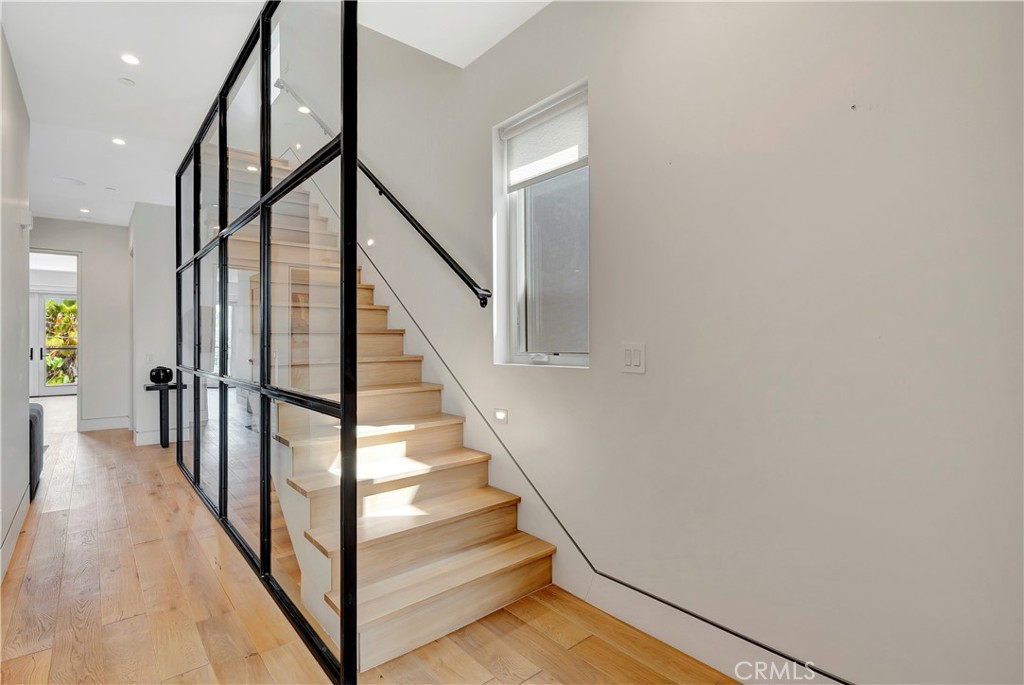 Oldtown HB/State Streets - Residential