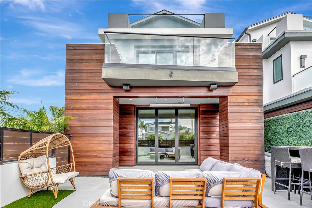 Oldtown HB/State Streets - Residential