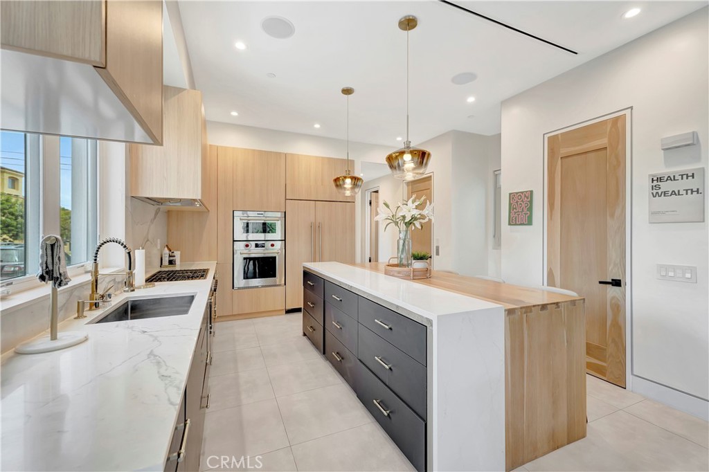 Oldtown HB/State Streets - Residential
