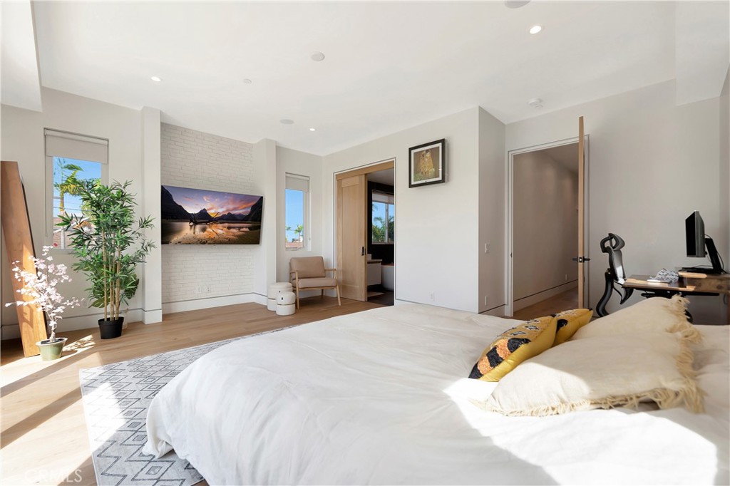 Oldtown HB/State Streets - Residential