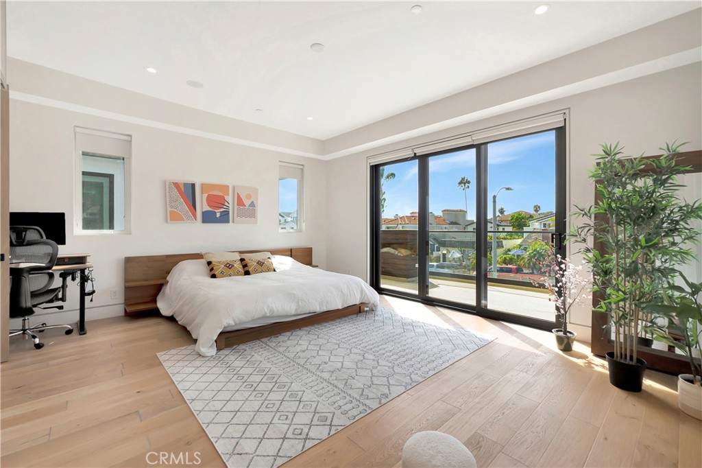 Oldtown HB/State Streets - Residential