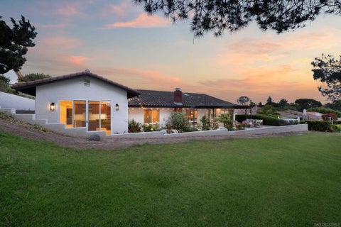 Photo of 17976 Sencillo Lane LN, San Diego, CA 92128 (MLS # 260019438SD)