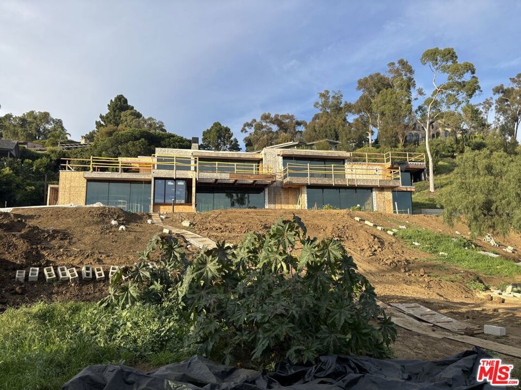 Photo of 23741 Harbor Vista Drive, Malibu, CA 90265 (MLS # 26650841)