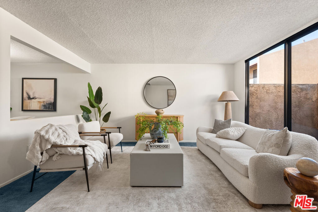 22038 Vanowen Street 217