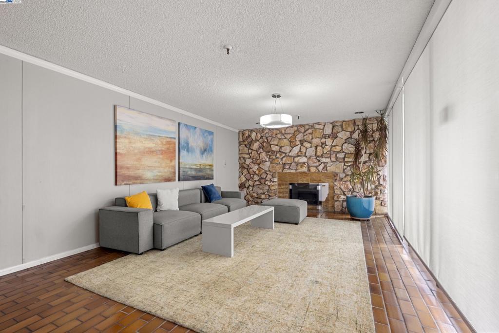 CLEVELAND HEIGHTS - Residential