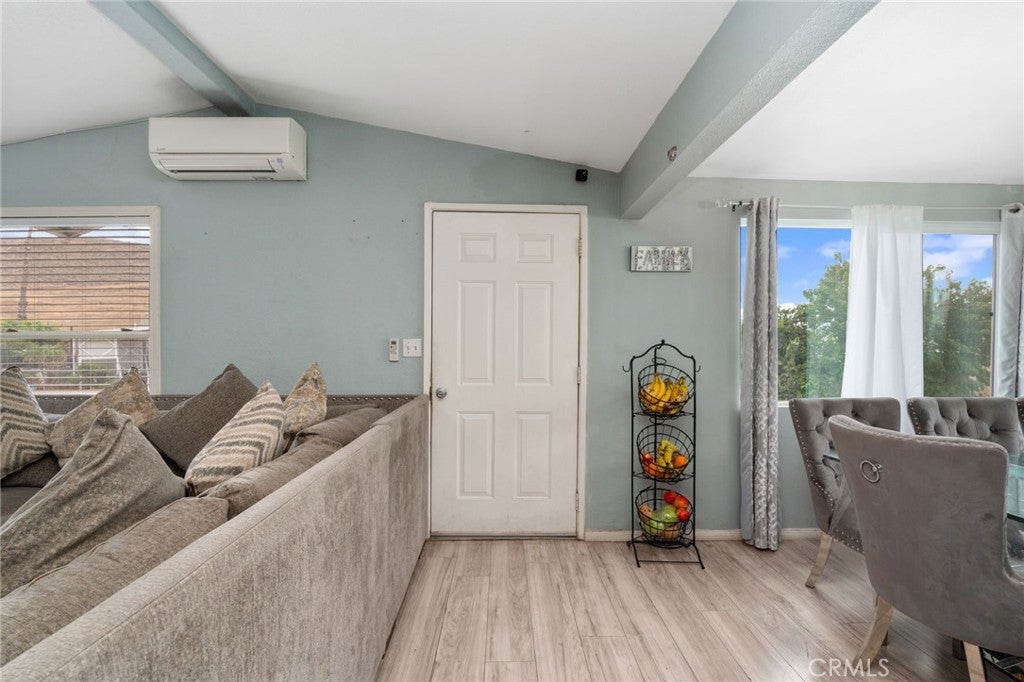 4041 Pedley 112
